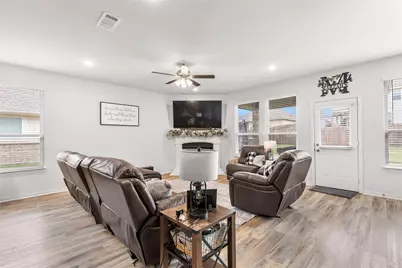 804 Feather Edge Drive, Springtown, TX 76082 - Photo 9