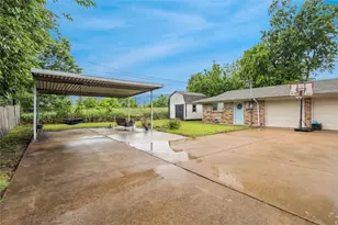 1314 Mildred Ln, Benbrook, TX 76126 - Photo 29