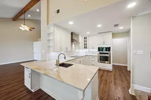 404 Point Royal Dr, Rowlett, TX 75087 - Photo 5