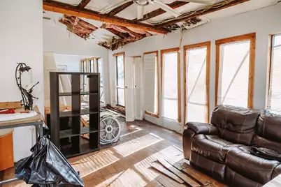 808 E Third St, Bonham, TX 75418 - Photo 9