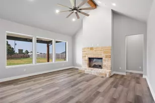 9008 Parkview Cir, Tolar, TX 76476 - Photo 9