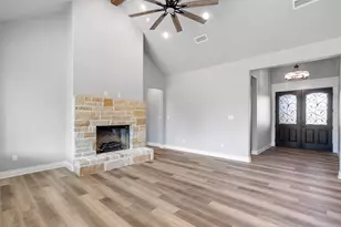 9008 Parkview Cir, Tolar, TX 76476 - Photo 11