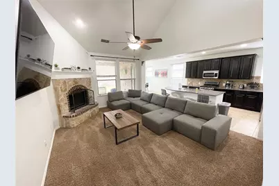 601 Hummingbird Drive, Little Elm, TX 75068 - Photo 3