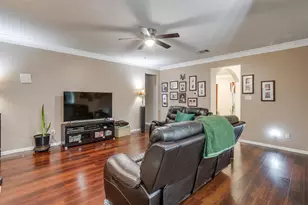 111 Evening Star Cir, Red Oak, TX 75154 - Photo 11