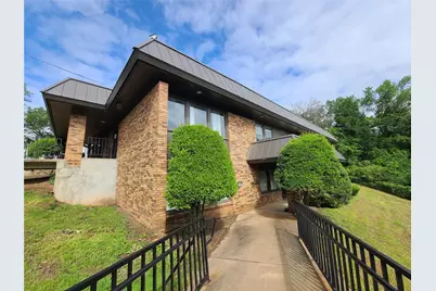 102 Memorial Drive, Denison, TX 75020 - Photo 1