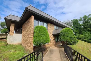 102 Memorial Dr, Denison, TX 75020 - Photo 1