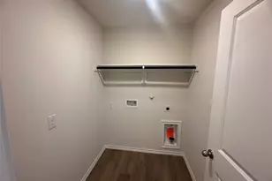 2319 Rosebriar St, Crandall, TX 75114 - Photo 9