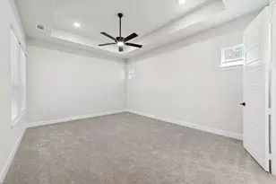 1913 Wynne Dr, Van Alstyne, TX 75495 - Photo 11