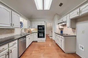 907 Sunpoint Cir, Rockwall, TX 75087 - Photo 13