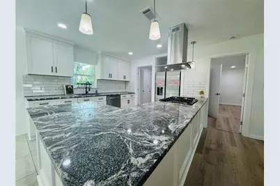 2719 S 27th, Waco, TX 76706 - Photo 5