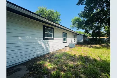 2719 S 27th, Waco, TX 76706 - Photo 25