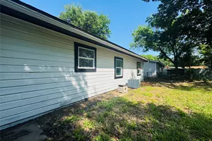 2719 S 27th, Waco, TX 76706 - Photo 25