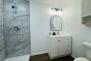 2719 S 27th, Waco, TX 76706 - Photo 9