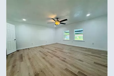 2719 S 27th, Waco, TX 76706 - Photo 9