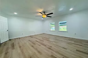 2719 S 27th, Waco, TX 76706 - Photo 9