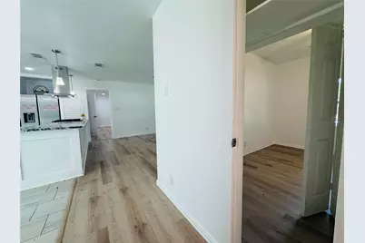 2719 S 27th, Waco, TX 76706 - Photo 17