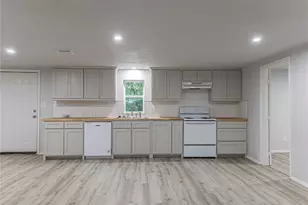 209 Pecan St, Whitesboro, TX 76273 - Photo 3