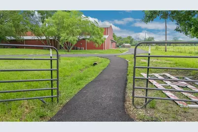 801 Cleveland, Greenville, TX 75401 - Photo 35