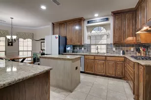 6001 Lacebark Elm Dr, Fort Worth, TX 76123 - Photo 5