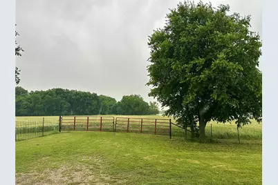 1801 S 4th Street, Grandview, TX 76050 - Photo 1