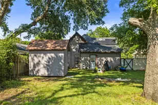 741 N Robinson St, Cleburne, TX 76031 - Photo 21