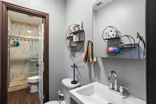 741 N Robinson St, Cleburne, TX 76031 - Photo 11