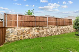 606 Lundy Ln, Mansfield, TX 76063 - Photo 3