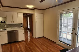 2612 Santa Barbara Dr, Grand Prairie, TX 75052 - Photo 5