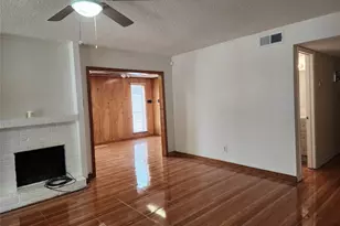 2612 Santa Barbara Dr, Grand Prairie, TX 75052 - Photo 3