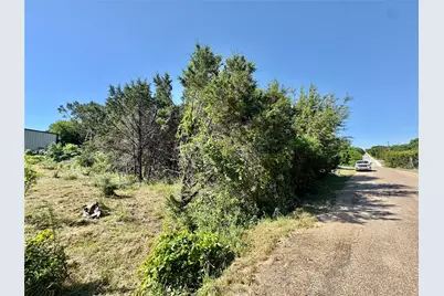 1033 Indian Drive, Granbury, TX 76048 - Photo 7