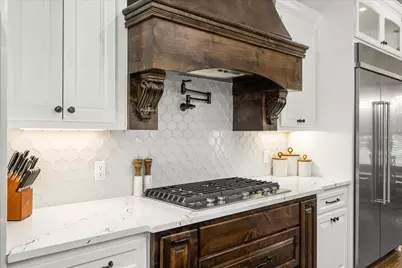 2207 Wood Duck Lane, Granbury, TX 76049 - Photo 5