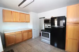 260 S Munday Ave, Munday, TX 76371 - Photo 9