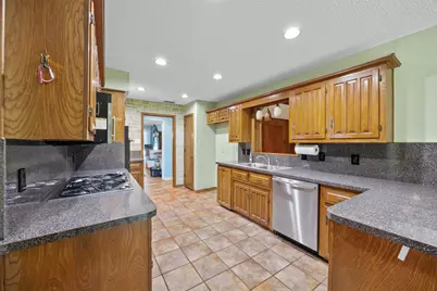 802 Rock Canyon Drive, Duncanville, TX 75137 - Photo 19