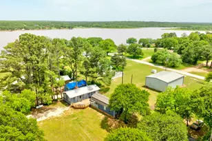 179 Oak St, Nocona, TX 76255 - Photo 1