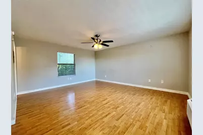 701 W Sycamore Street #203, Denton, TX 76201 - Photo 3