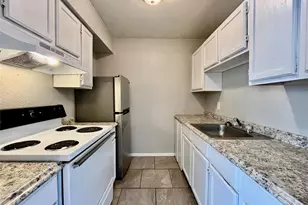 701 W Sycamore St, Denton, TX 76201 - Photo 5