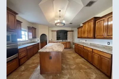 7448 N US Highway 281, Orange Grove, TX 78372 - Photo 11