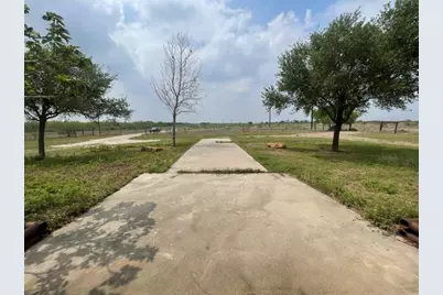 7448 N US Highway 281, Orange Grove, TX 78372 - Photo 5
