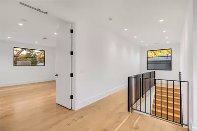 5525 Wateka Drive, Dallas, TX 75209 - Photo 13