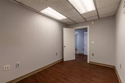 920 Bluebonnet Drive, Irving, TX 75060 - Photo 17