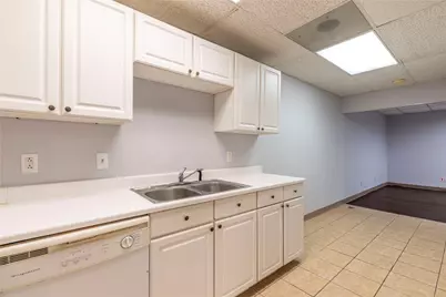 920 Bluebonnet Drive, Irving, TX 75060 - Photo 23