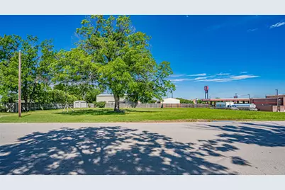 124 Anderson Street, Burleson, TX 76028 - Photo 23