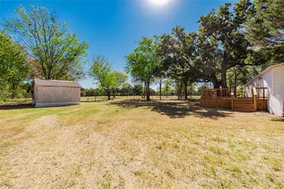 204 Rs County Road 1503, Point, TX 75472 - Photo 33