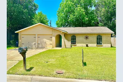 3317 Hummingbird, Denton, TX 76209 - Photo 1