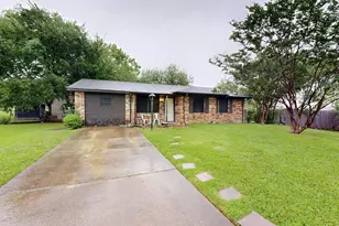 2422 Sue Cir, Mesquite, TX 75149 - Photo 1