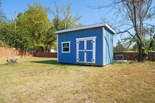 33 Park Ln, Gainesville, TX 76240 - Photo 19