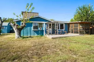 33 Park Ln, Gainesville, TX 76240 - Photo 19