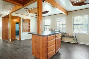 33 Park Ln, Gainesville, TX 76240 - Photo 11