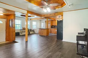 33 Park Ln, Gainesville, TX 76240 - Photo 7