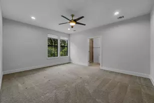 5635 Philip Ave, Dallas, TX 75223 - Photo 17